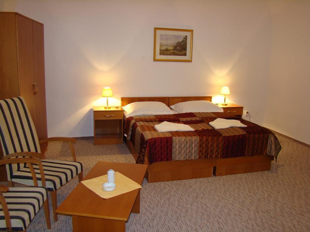 Economy Zimmer