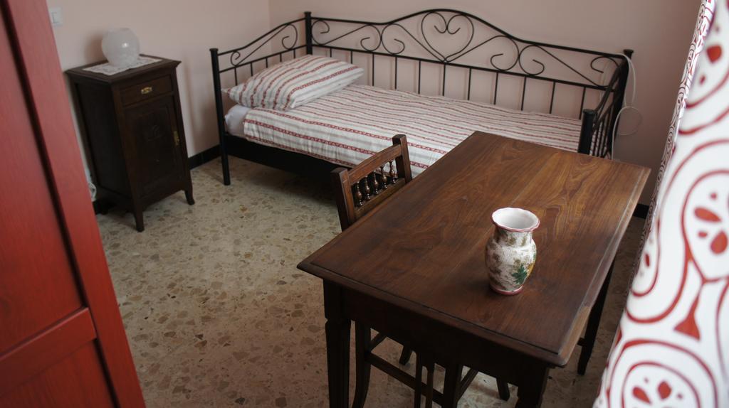 Single Room,209130001:JPEG