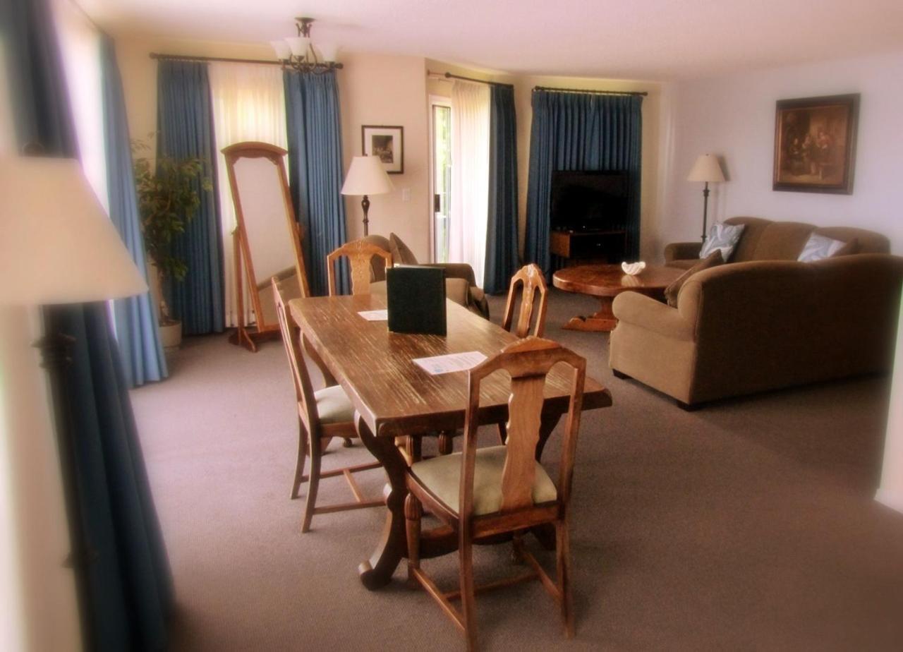 Two-Bedroom Suite,665933319:JPEG