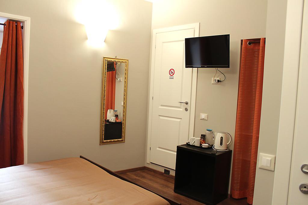 Double Room Private Bathroom