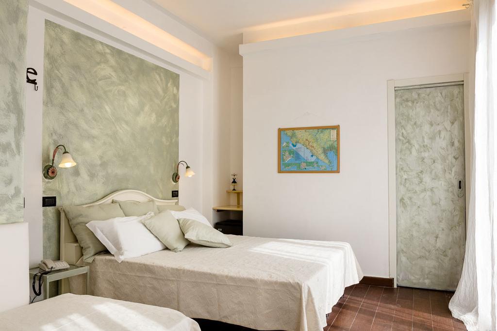 Double Room,230358379:JPEG