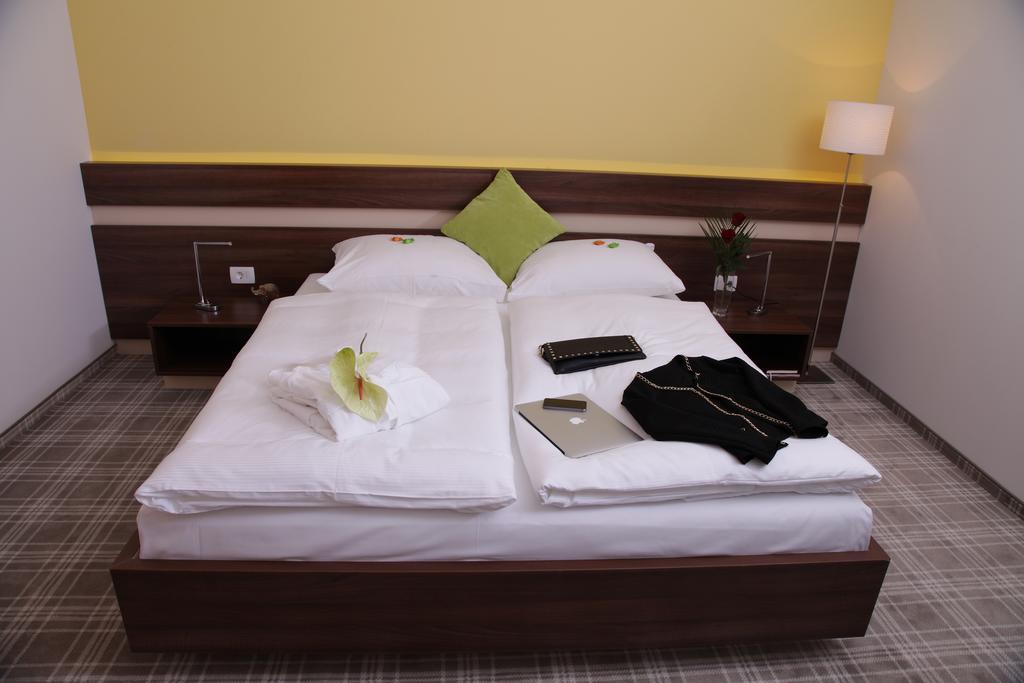 Double Room Roll Shower Disability Access