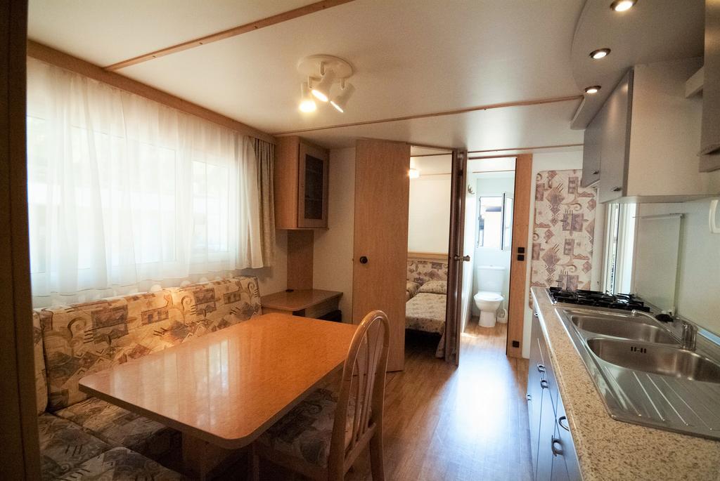 Mobile Home with Kitchen,239969217:JPEG