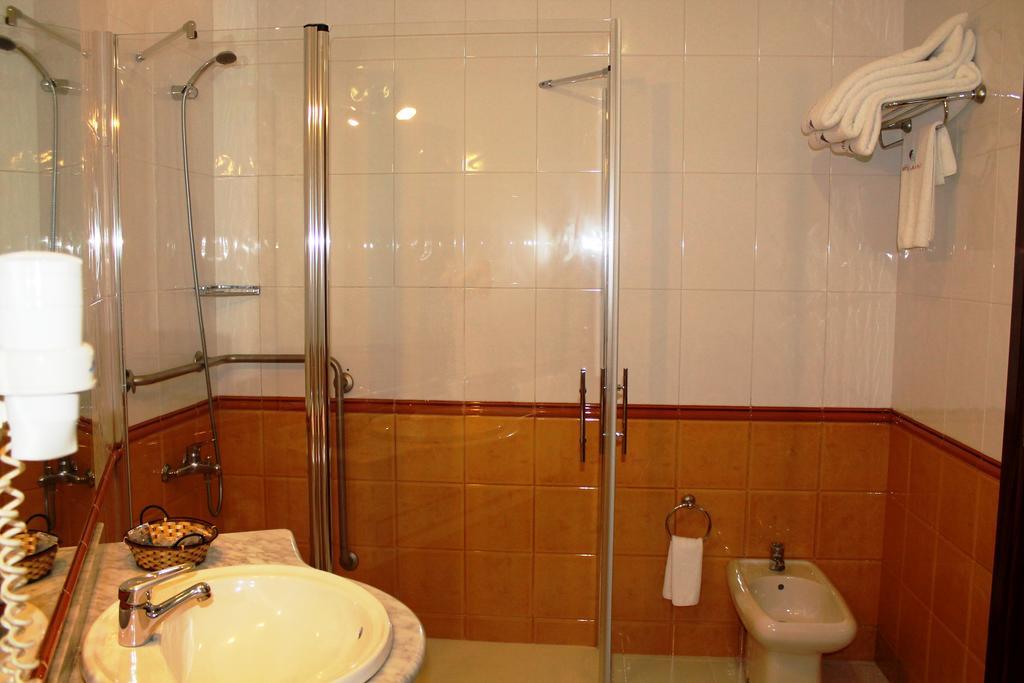 Basic Triple Room
