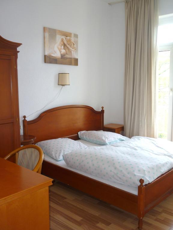 Double Room,413371443:JPEG