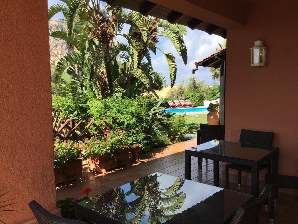 Double Room Balcony Mountain View