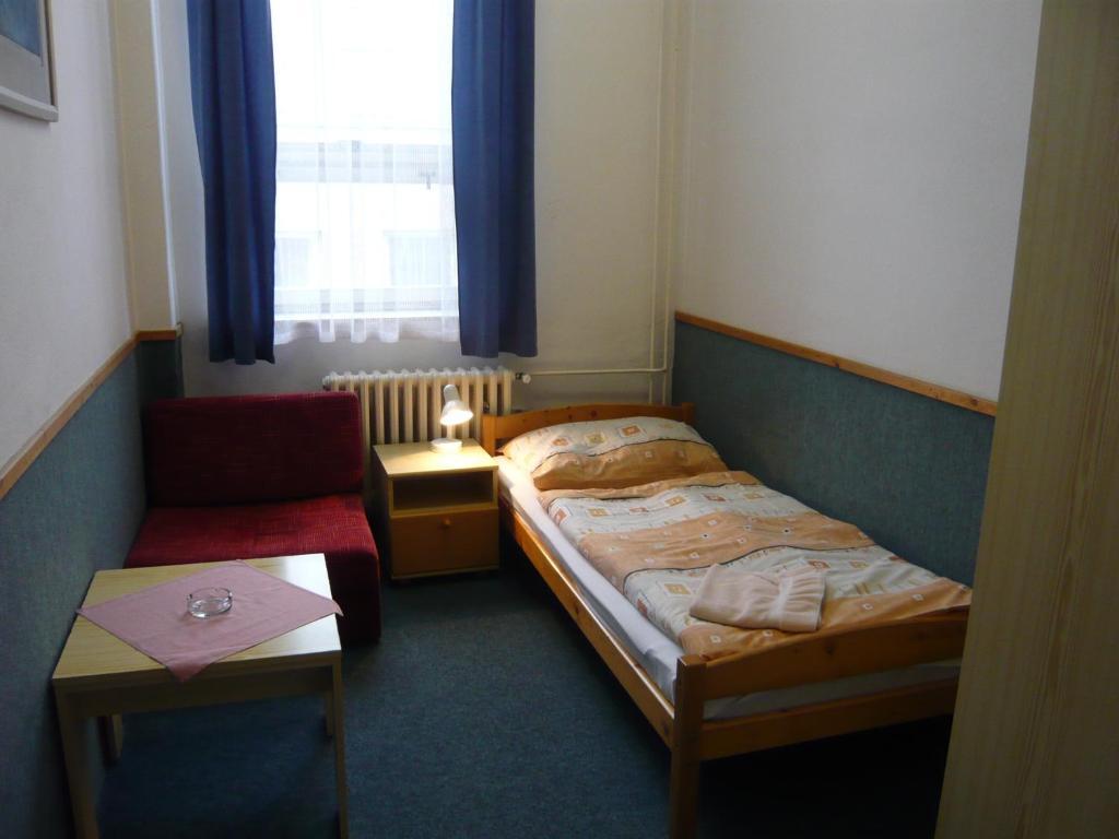 Single Room,27073757:JPEG