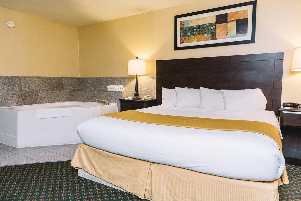 King Room with Whirlpool