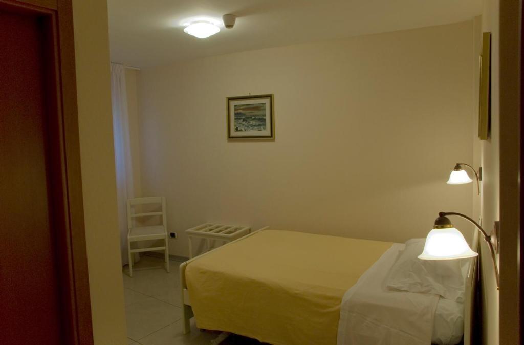Single Room Shower