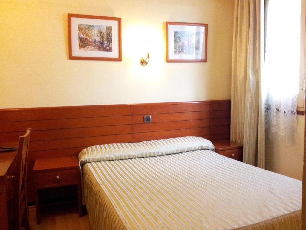 Chambre Double avec Lit d'Appoint