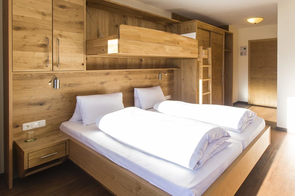 Deluxe Familienzimmer - 2 Erwachsene und 3 Kinder