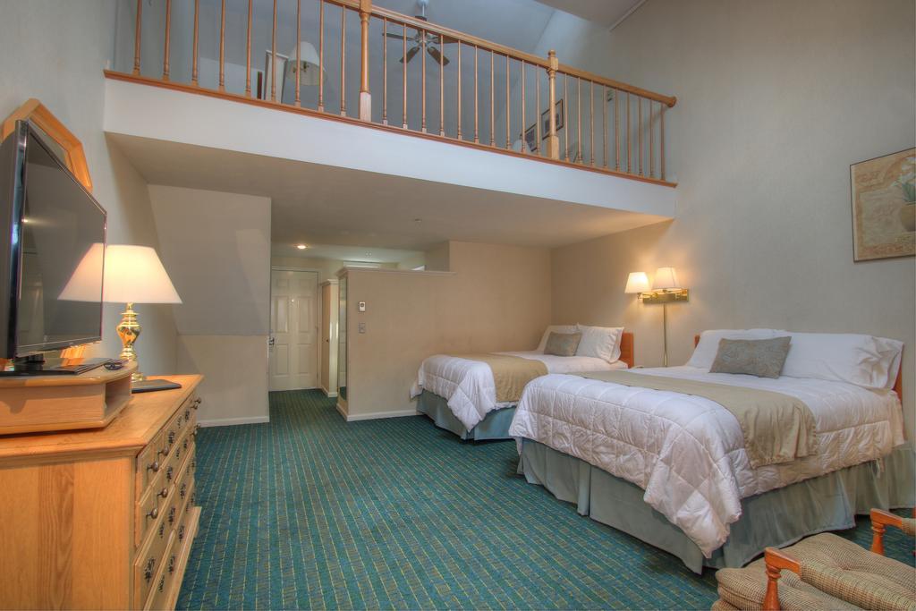 Deluxe Family Room Second Floor Deluxe Hotel Building