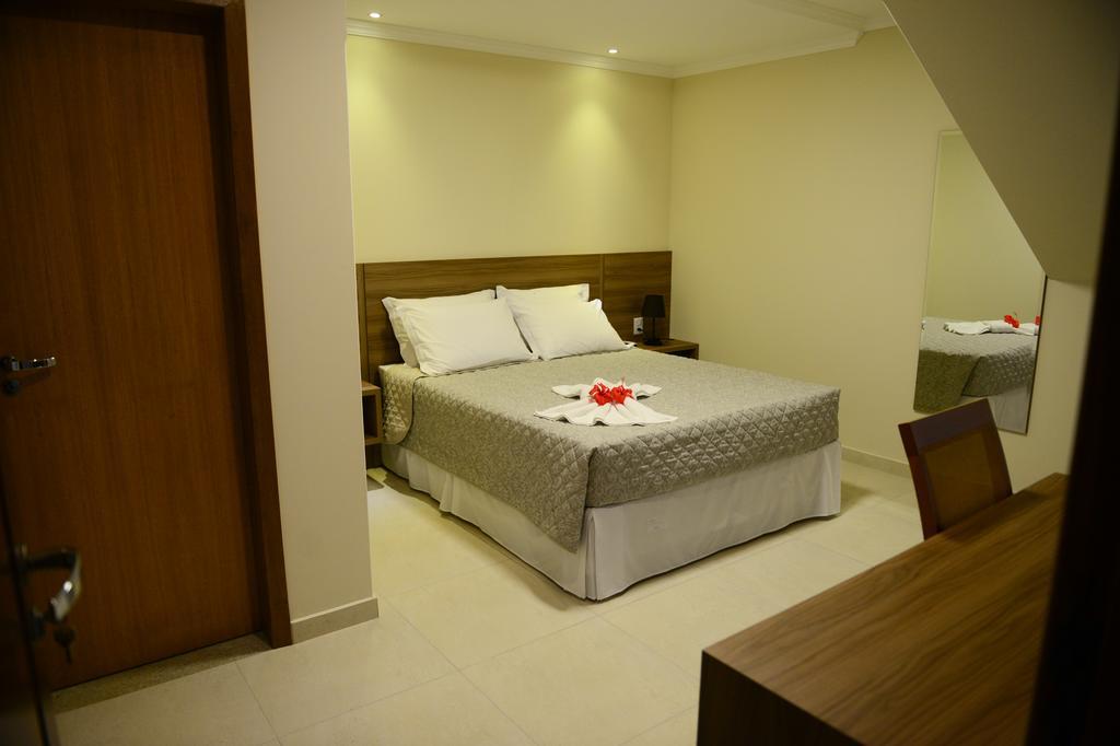 Quarto Duplo