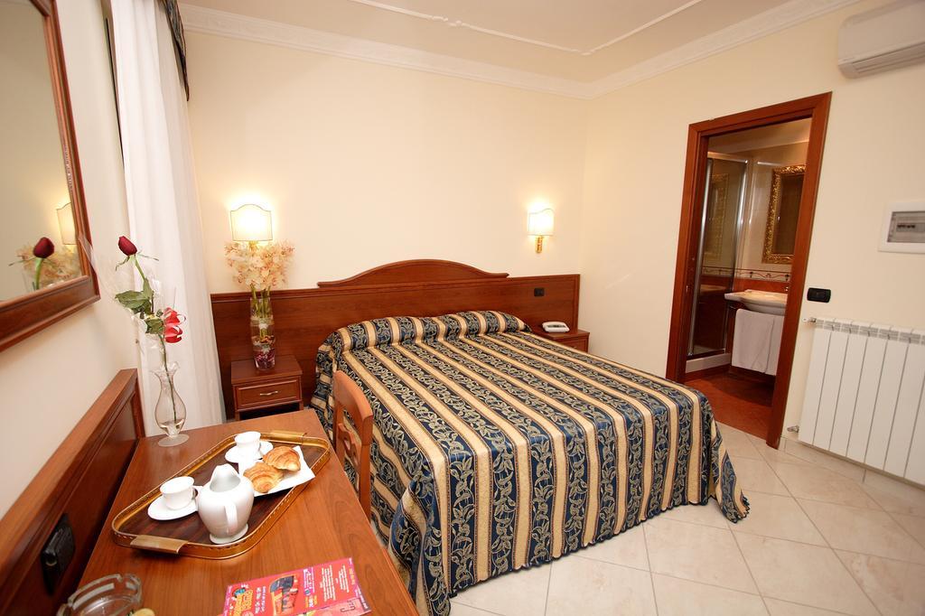 Large Twin Room