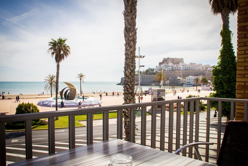 Doppelzimmer mit Balkon und Meerblick