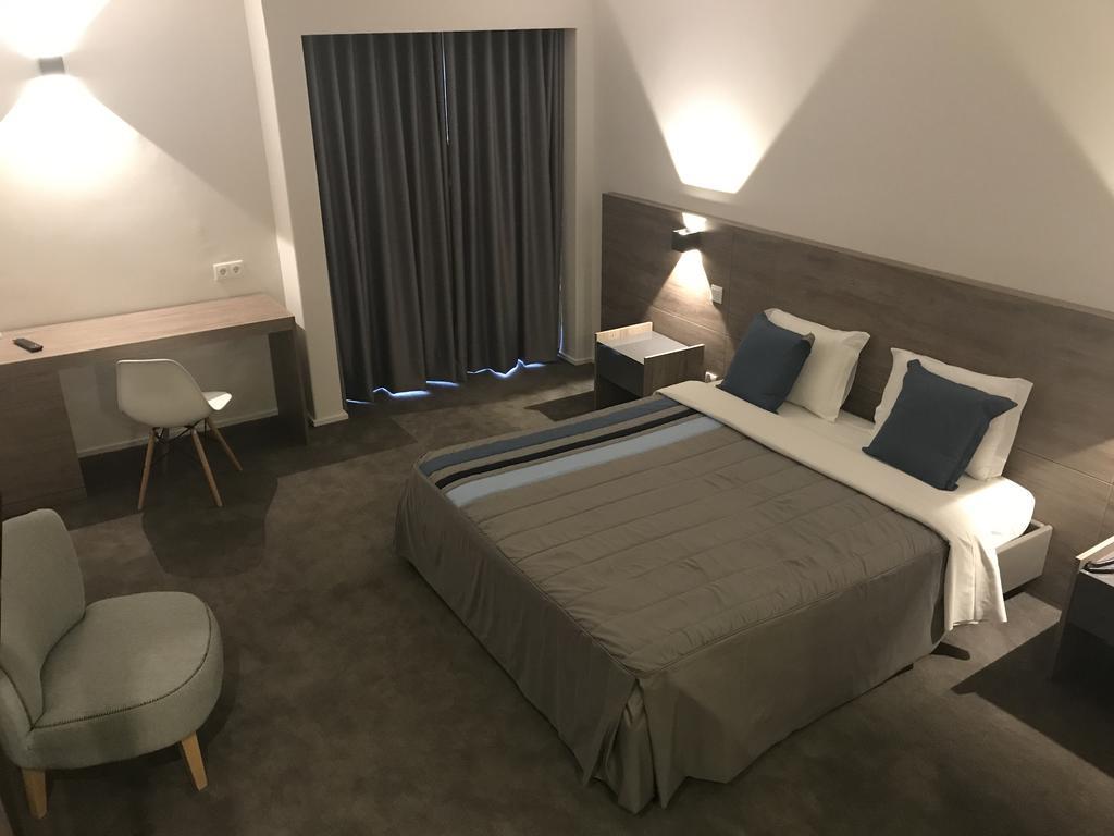 Double Room River View,399566862:JPEG