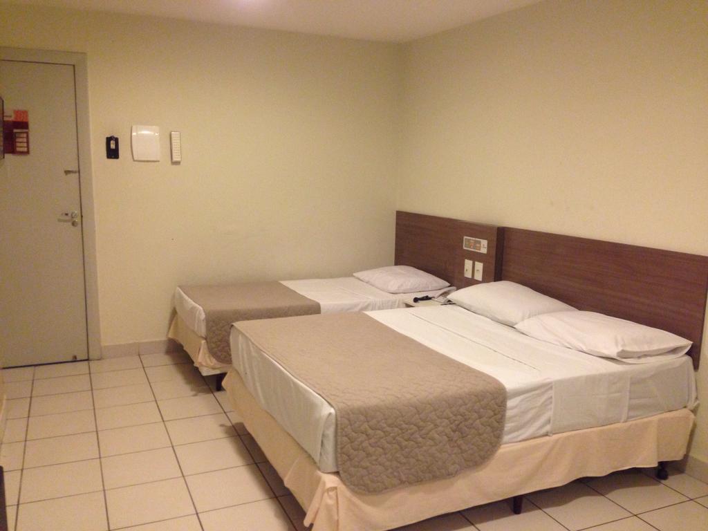 Family Room,400508727:JPEG