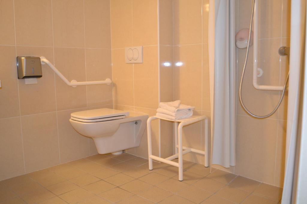 Double Room - Disability Access,42740668:JPEG