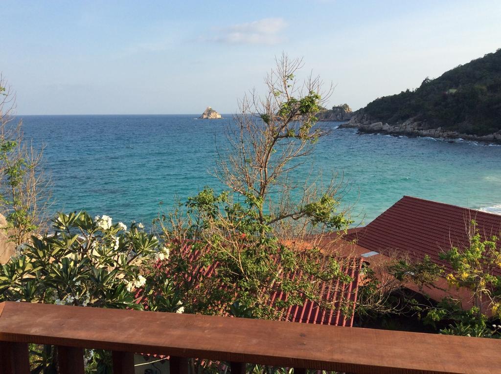 Standard Bungalow Sea View (2 Adults) with Fan