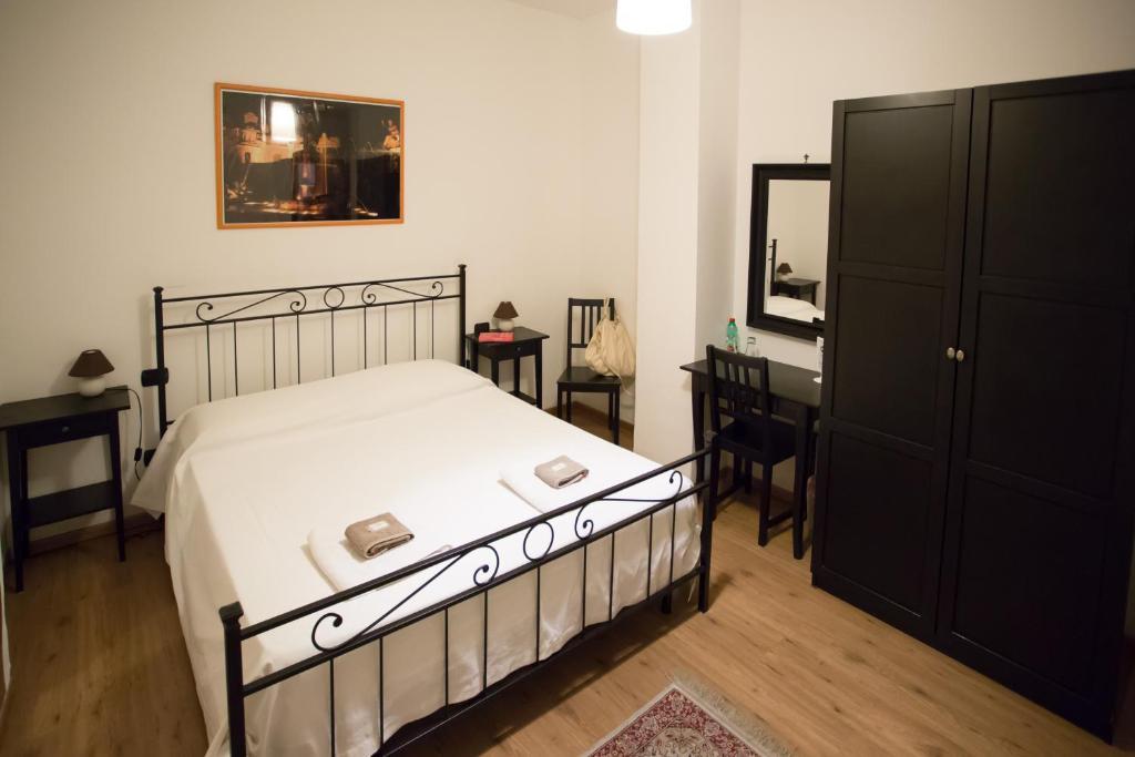 Double Room with Private External Bathroom