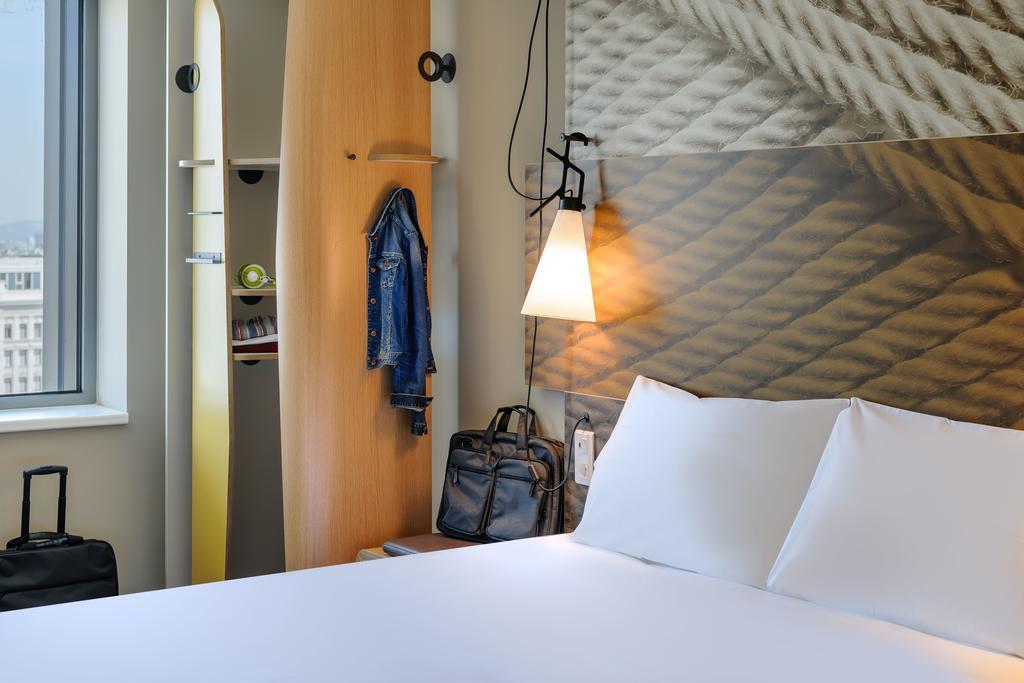 Quarto Duplo