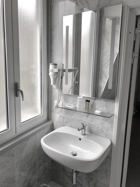 Quarto Duplo Standard