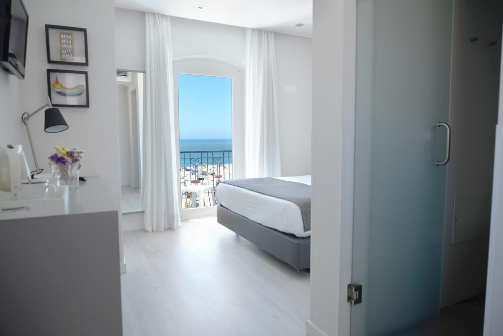 Double Room Frontal Sea View
