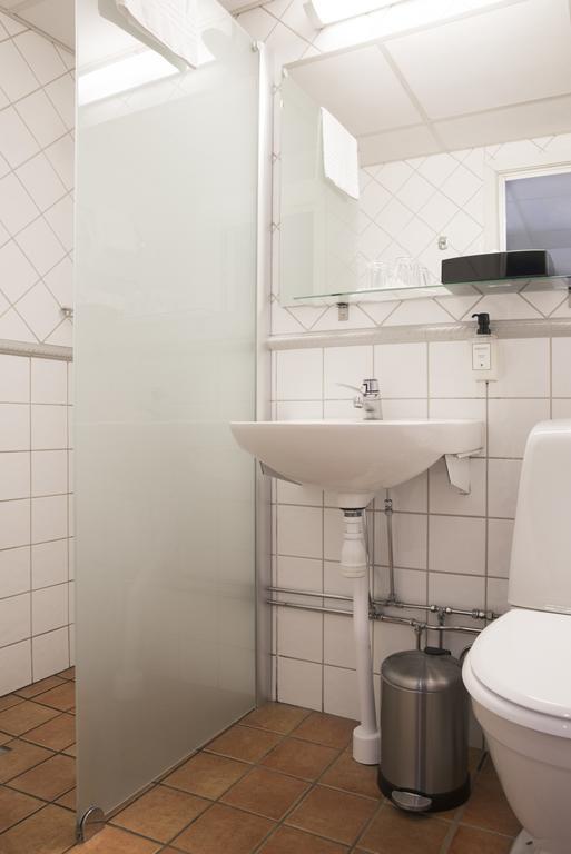 Standard Single Room,1317853915:JPEG