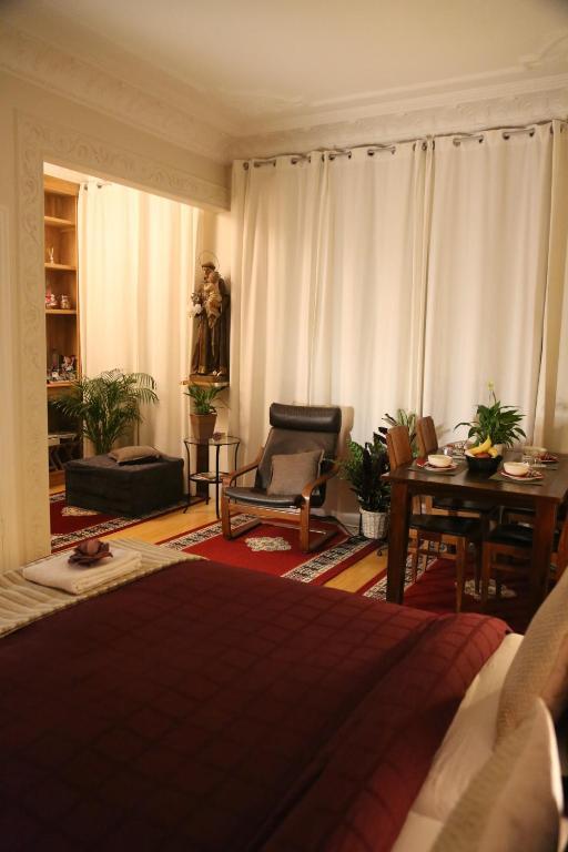 Two Connecting Double Rooms,49960029:JPEG