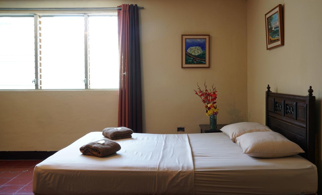 Budget Double Room,507407175:JPEG