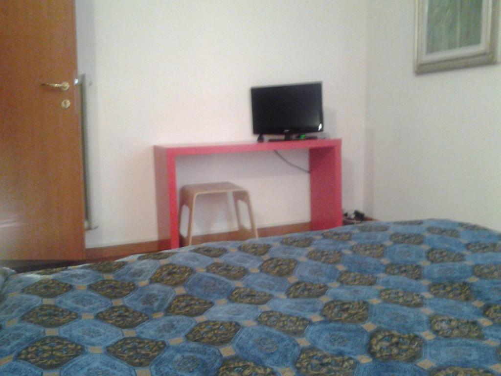 Camera Singola con Bagno Privato Esterno