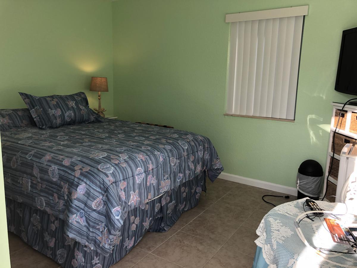 Queen Beach House
