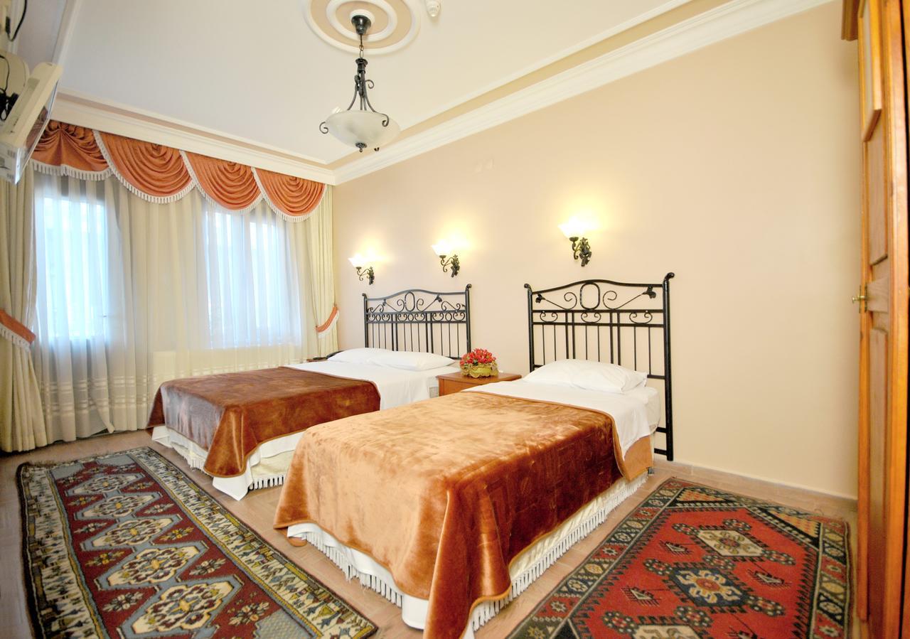 Triple Room,526232163:JPEG