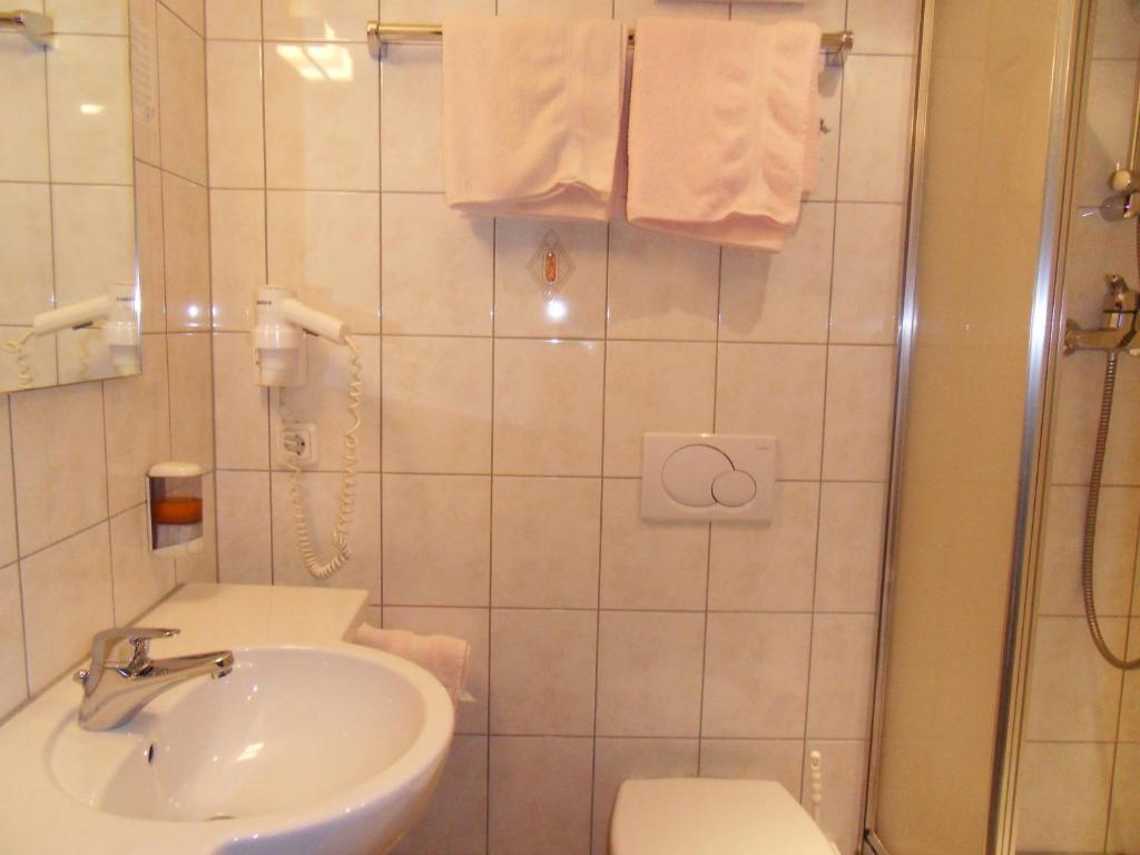 Single Room,1089405214:JPEG