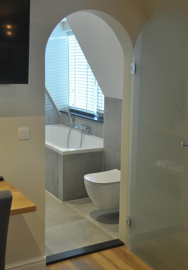Deluxe Double Room Bath