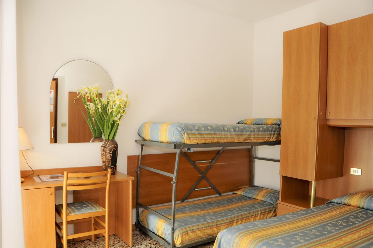 Classic Quadruple Room,544203069:JPEG