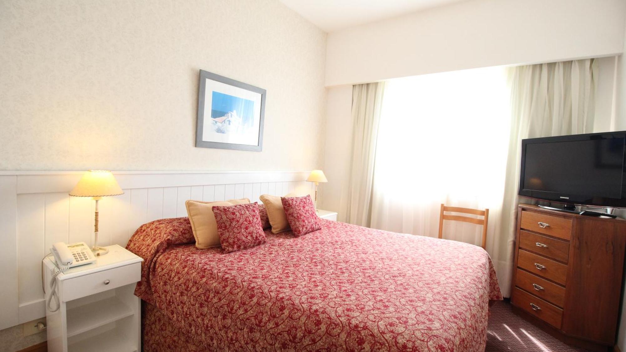 Standard Double or Twin Room,1730023650:JPEG