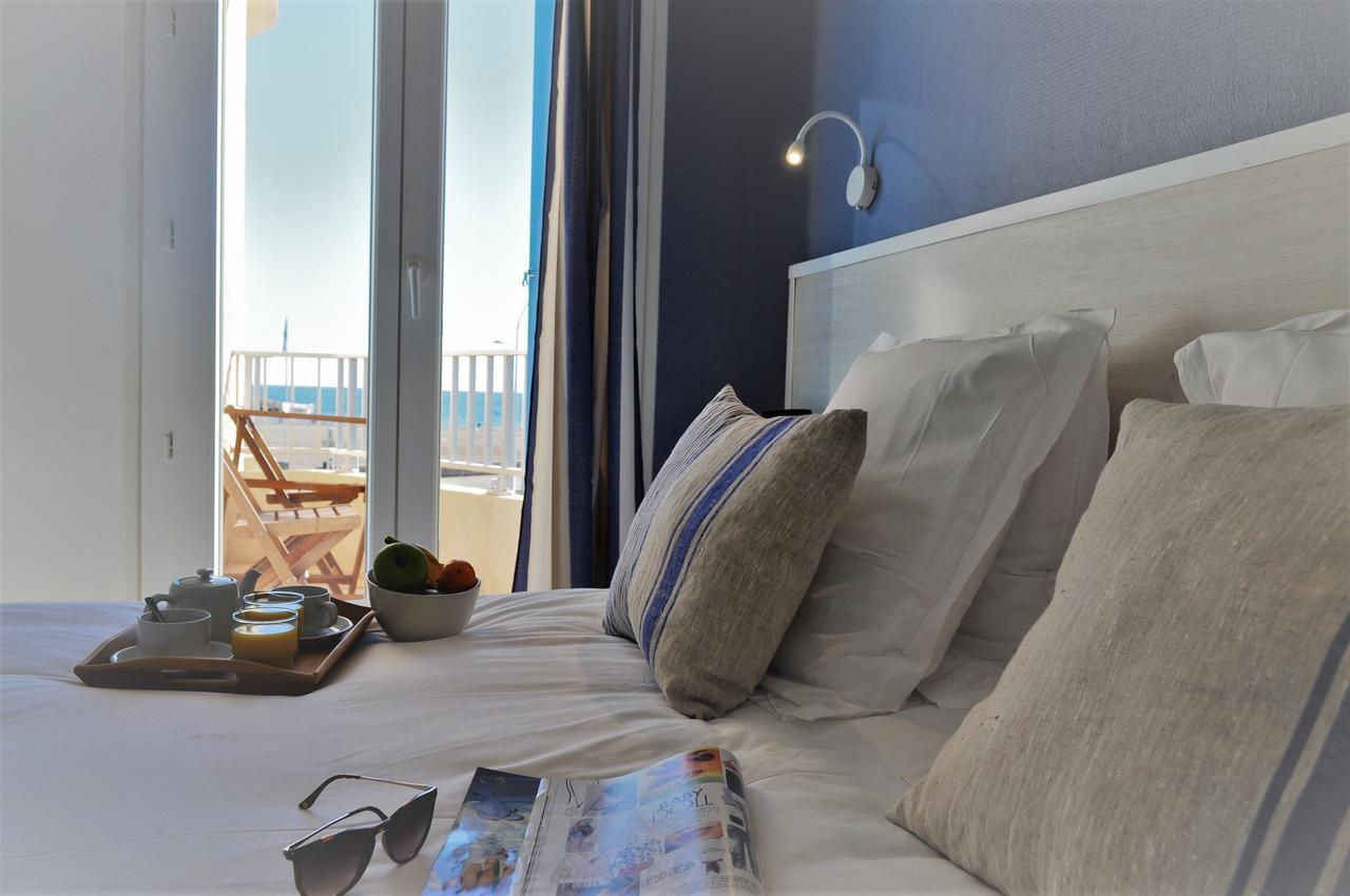 Double Room Balcony Sea Street View