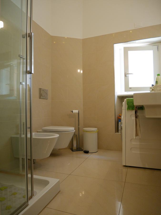 Camera Matrimoniale Standard con Bagno in Comune