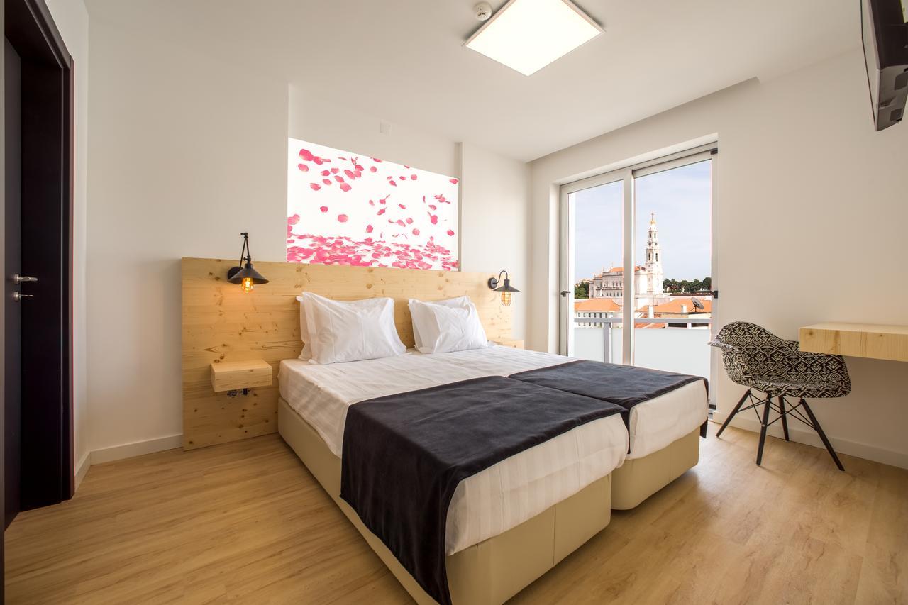 Chambre Double ou Lits Jumeaux Standard avec Balcon et Vue