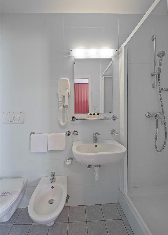 Quarto Duplo