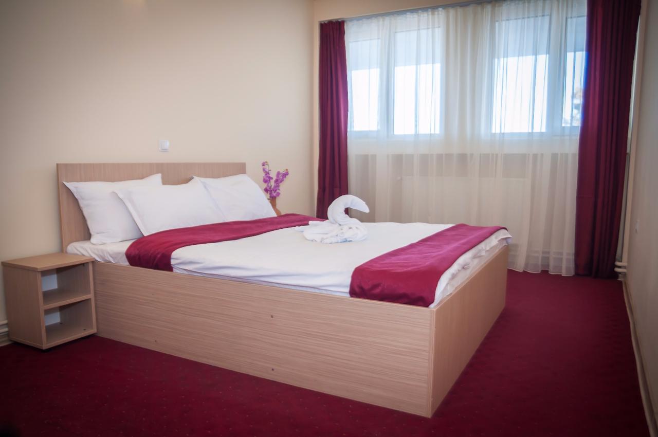 Double Room,613170000:JPEG
