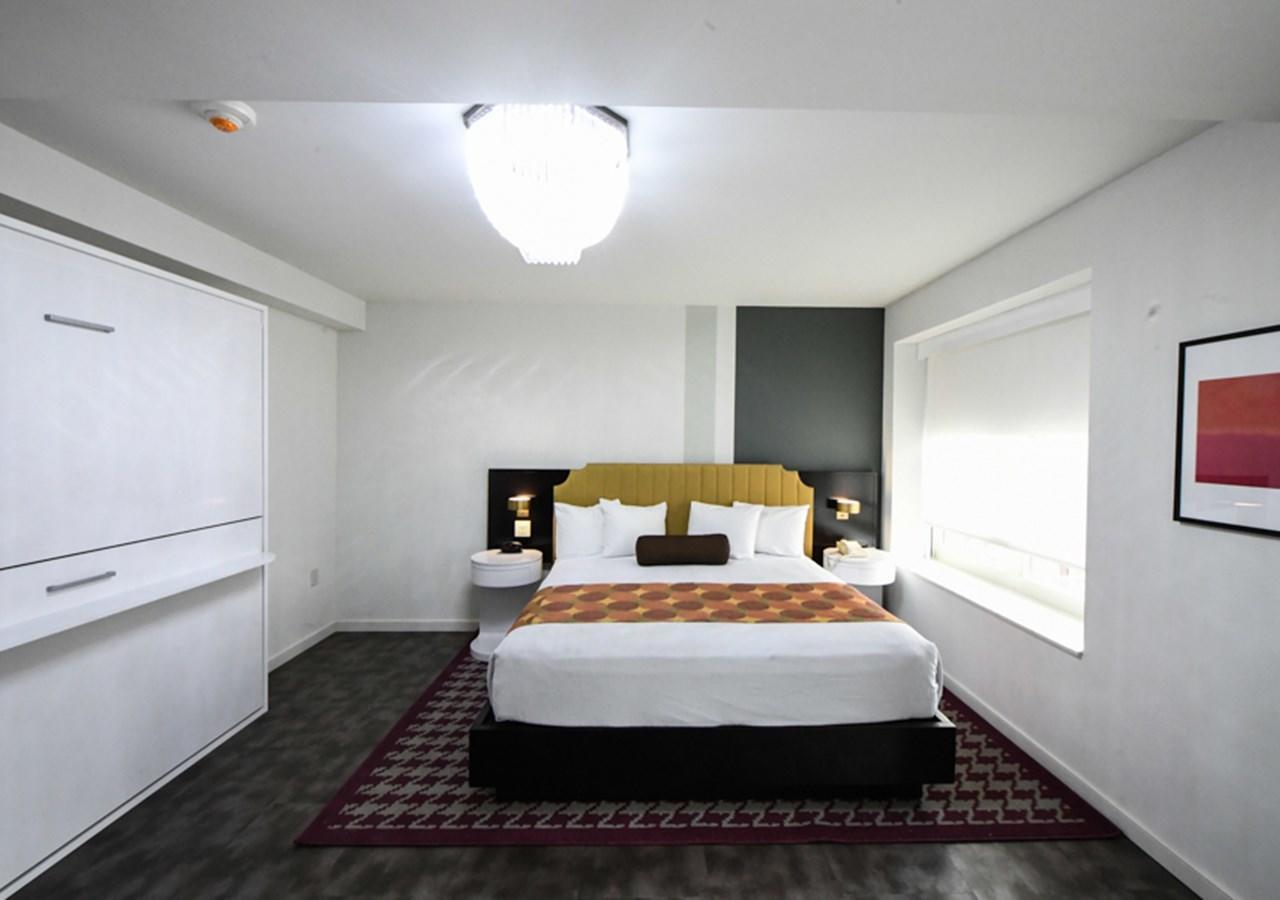 Queen Room