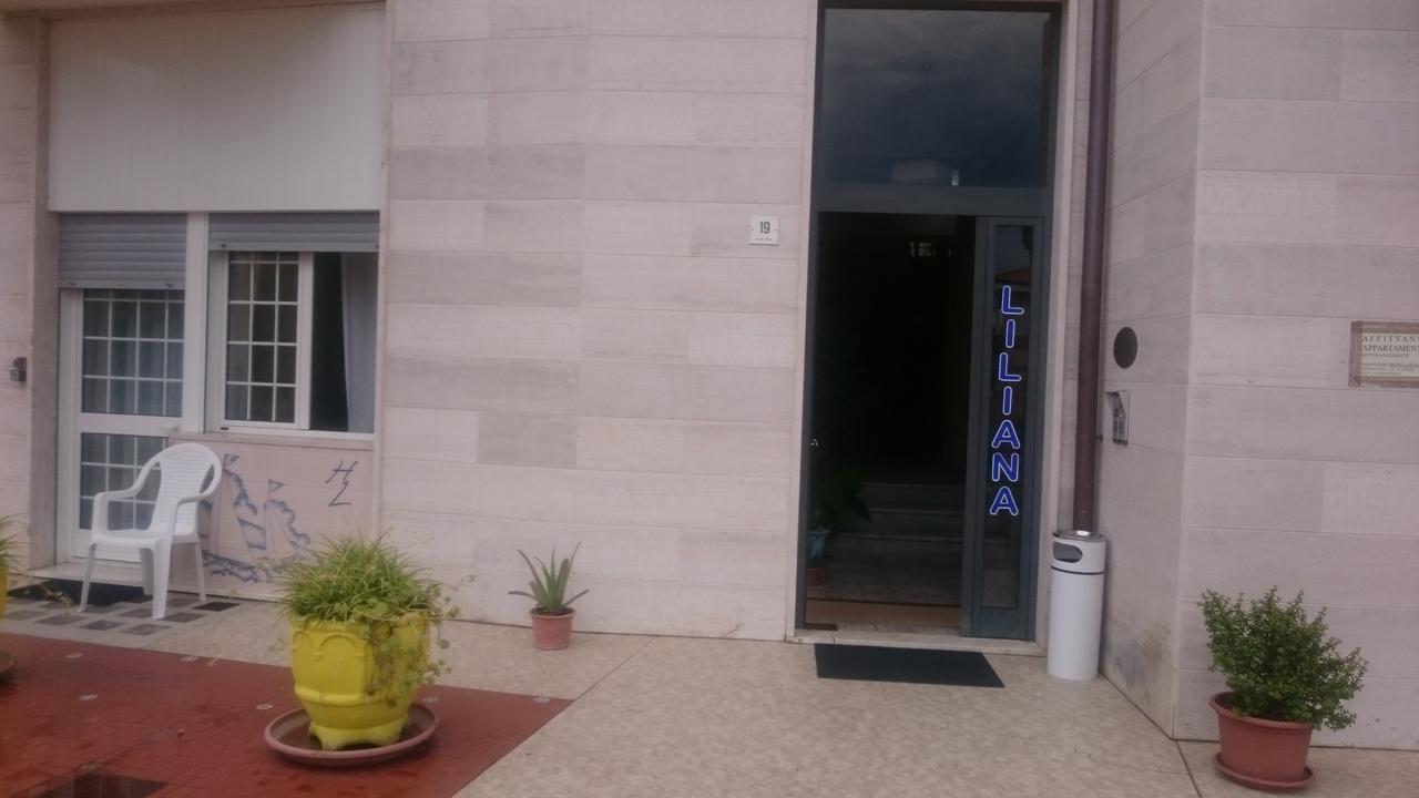 One-Bedroom Apartment,629482737:JPEG