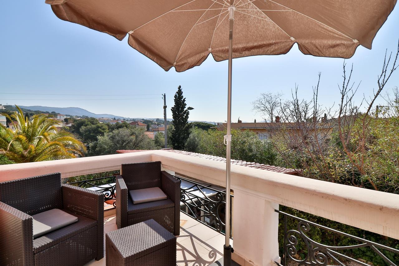Studio Terrace