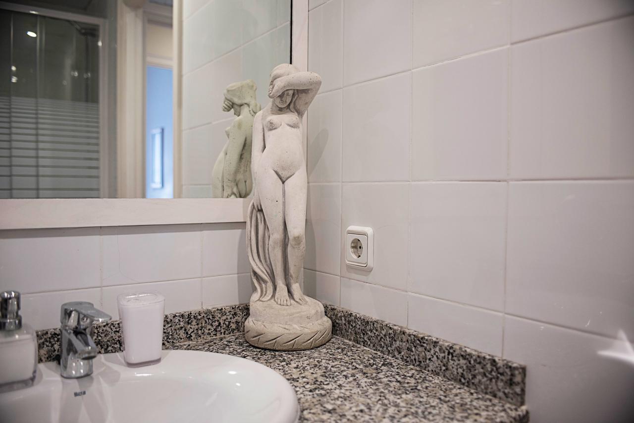 Studio/Suite Double with Private Bathroom