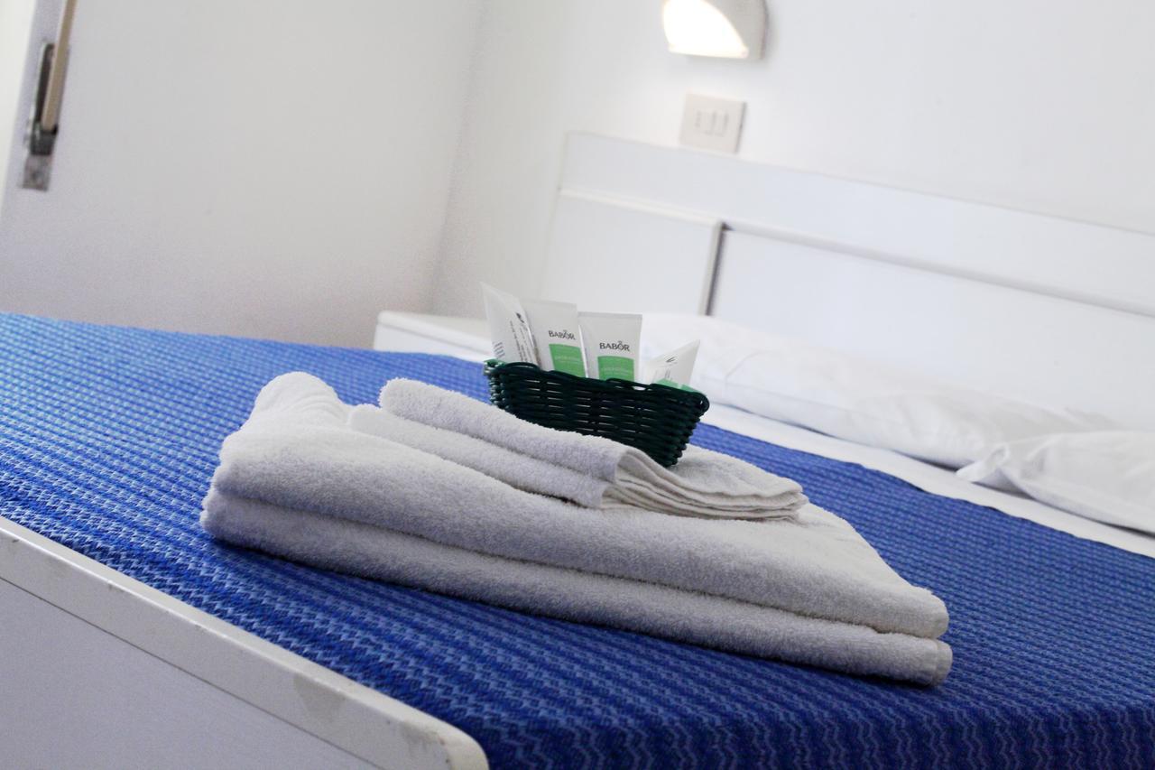 Standard Double or Twin Room,845556893:JPEG