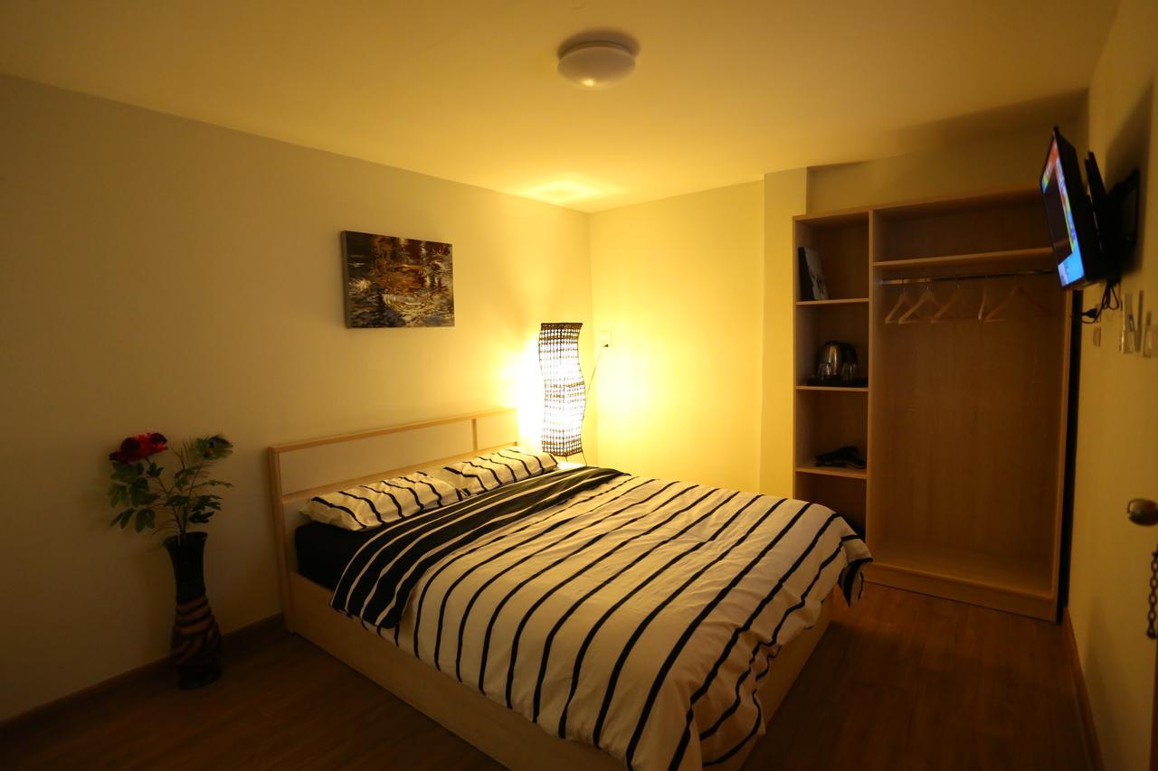 Queen Room,633435789:JPEG
