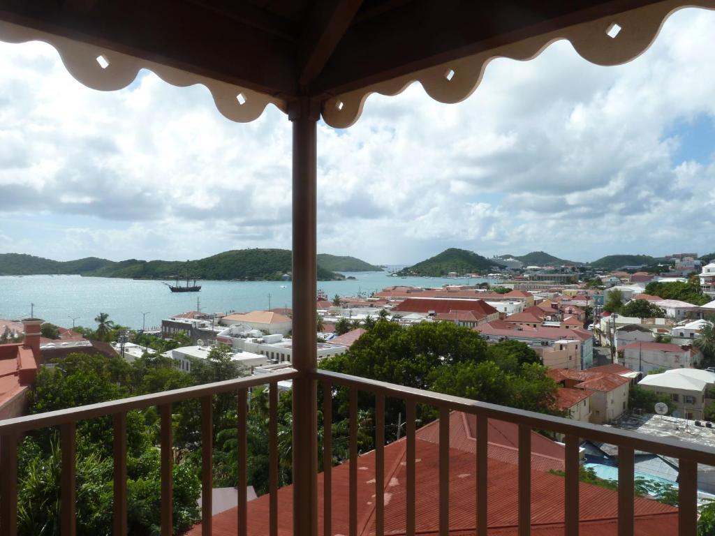Queen Room Harbour View