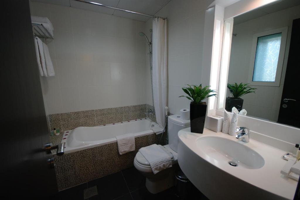 Superior One-Bedroom Apartment
